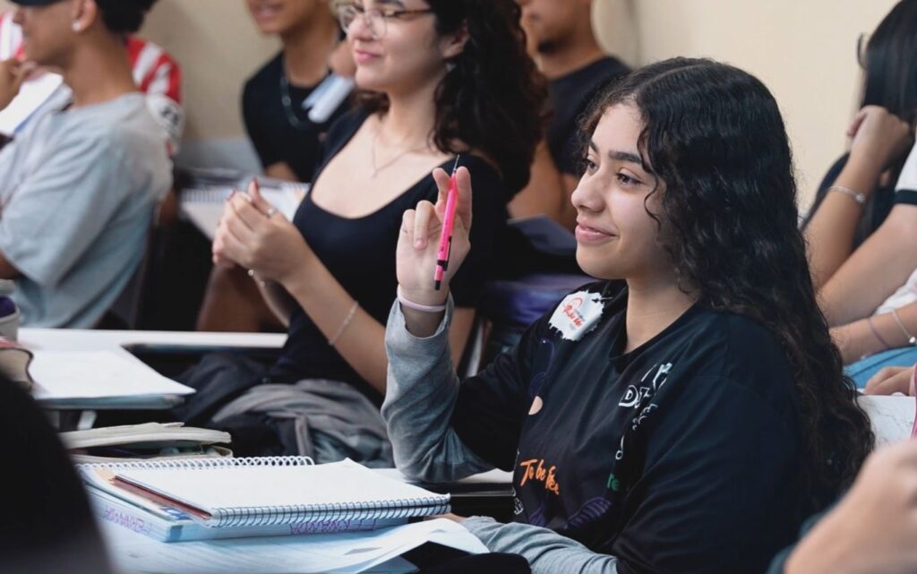O Júlio Verne Centro de Estudos entende a educação como um processo amplo, humano e conectado com a vida real. Por reunir esses valores na prática, o colégio se consolida como a melhor escola de Diadema e a melhor opção para quem busca uma formação sólida e significativa